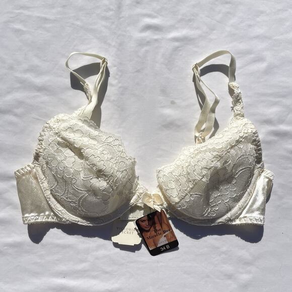 Vintage Victoria’s Secret The miracle Bra 34B Cream Lace Removable Padding New - Picture 1 of 7
